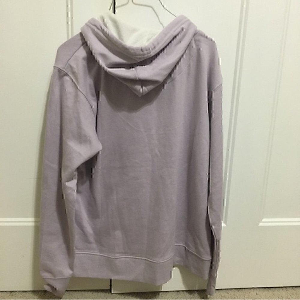 Cabelas woman’s size medium hoodie sweatshirt lilac - Picture 9 of 10